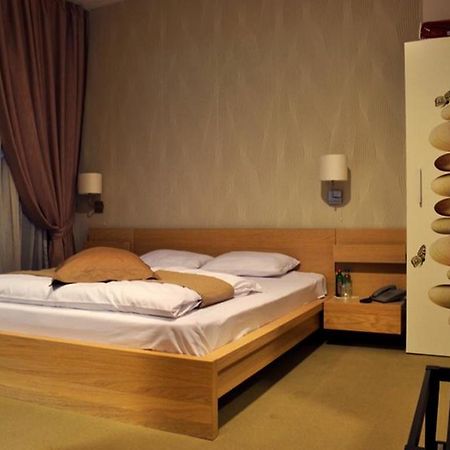 Guesthouse City Central International Skopje Extérieur photo
